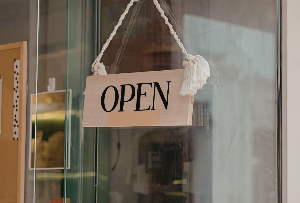 How Do You Maintain Small Commercial Storefront Glass Dayton?